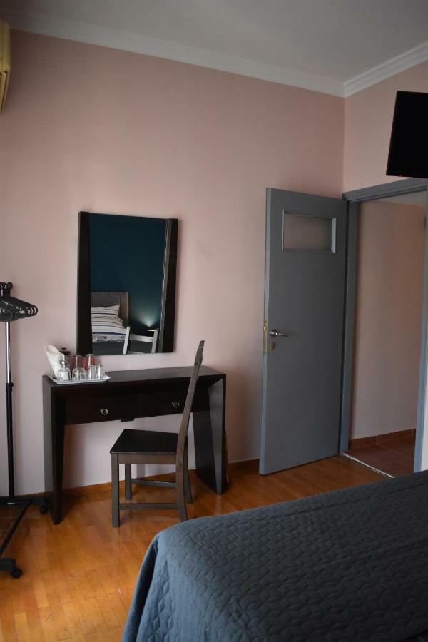 Katzen Room By The Metro Atenas Exterior foto