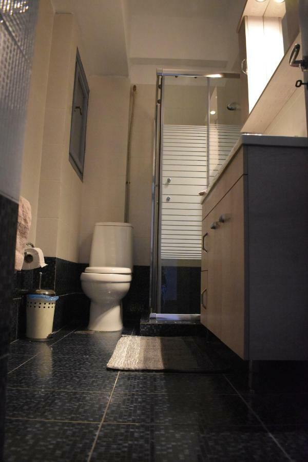 Katzen Room By The Metro Atenas Exterior foto